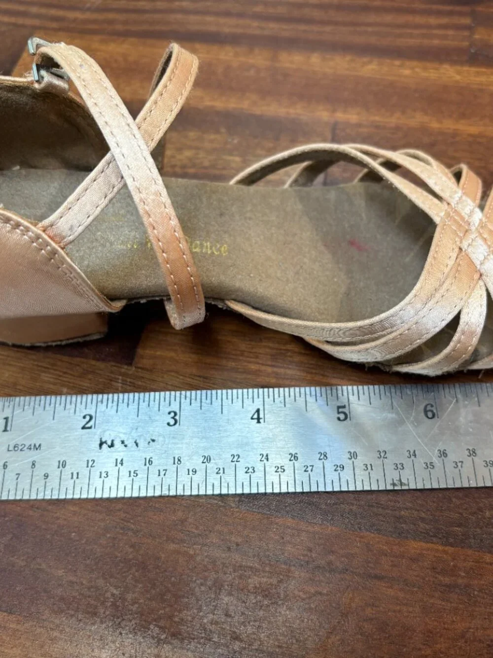 Latin Ballroom Shoes, Tan, LITTLE KIDS SIZE  2.5, 1 inch heal. EXCELLENT Cond. - Picture 6 of 8